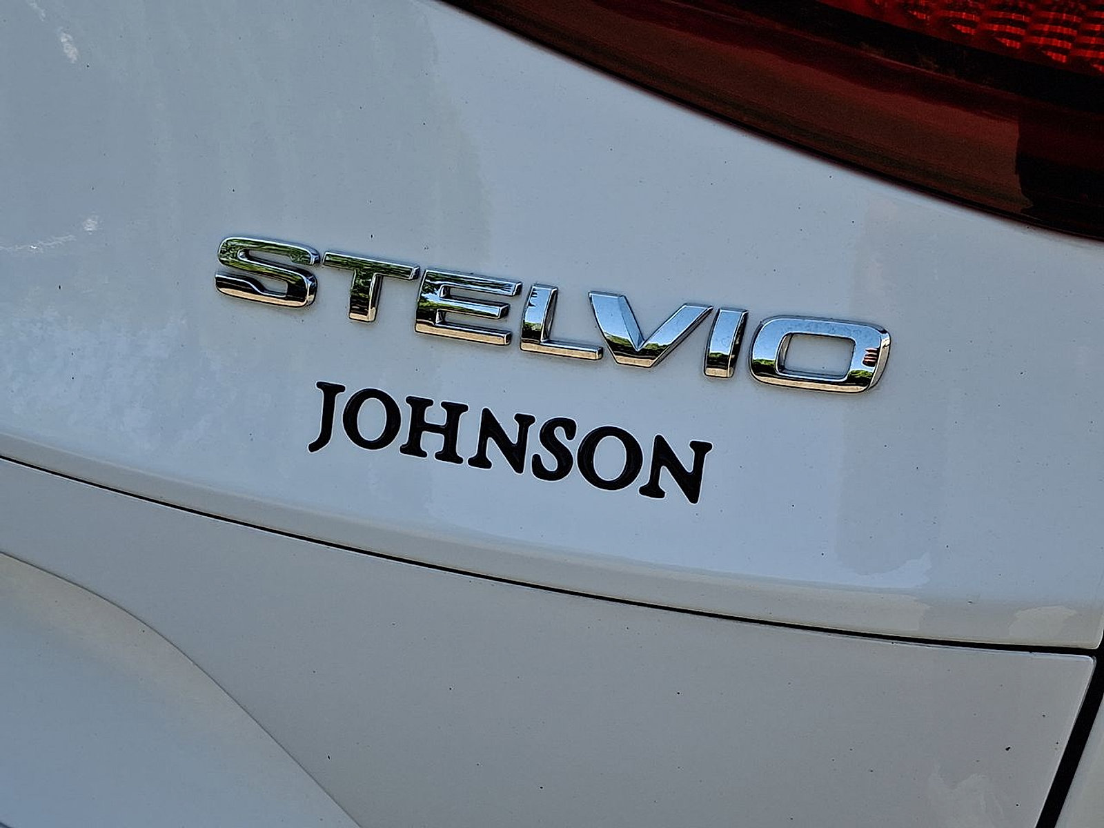 Used 2023 Alfa Romeo Stelvio Ti AWD/4WD image 24