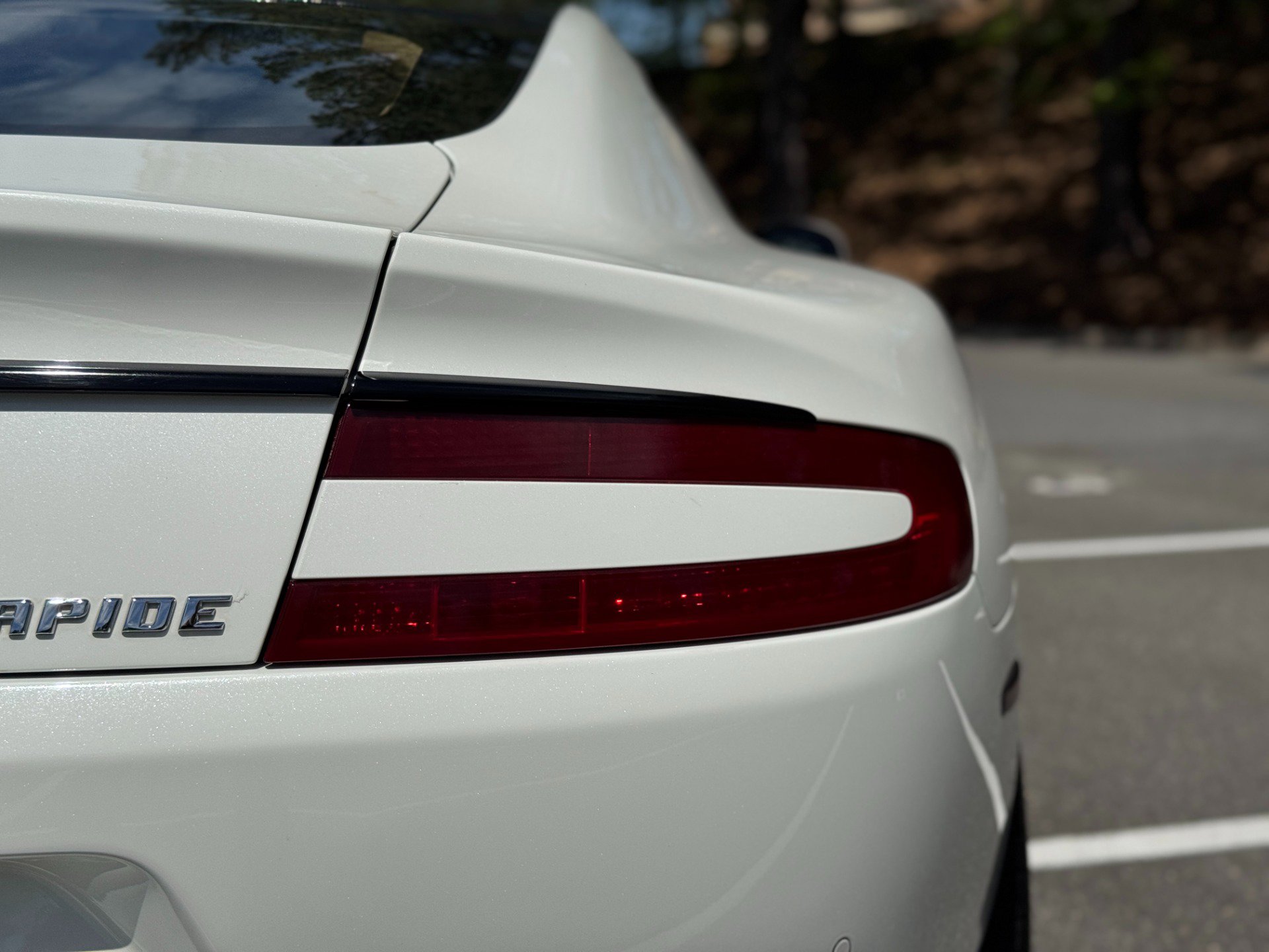 Used 2011 Aston Martin Rapide RWD image 20