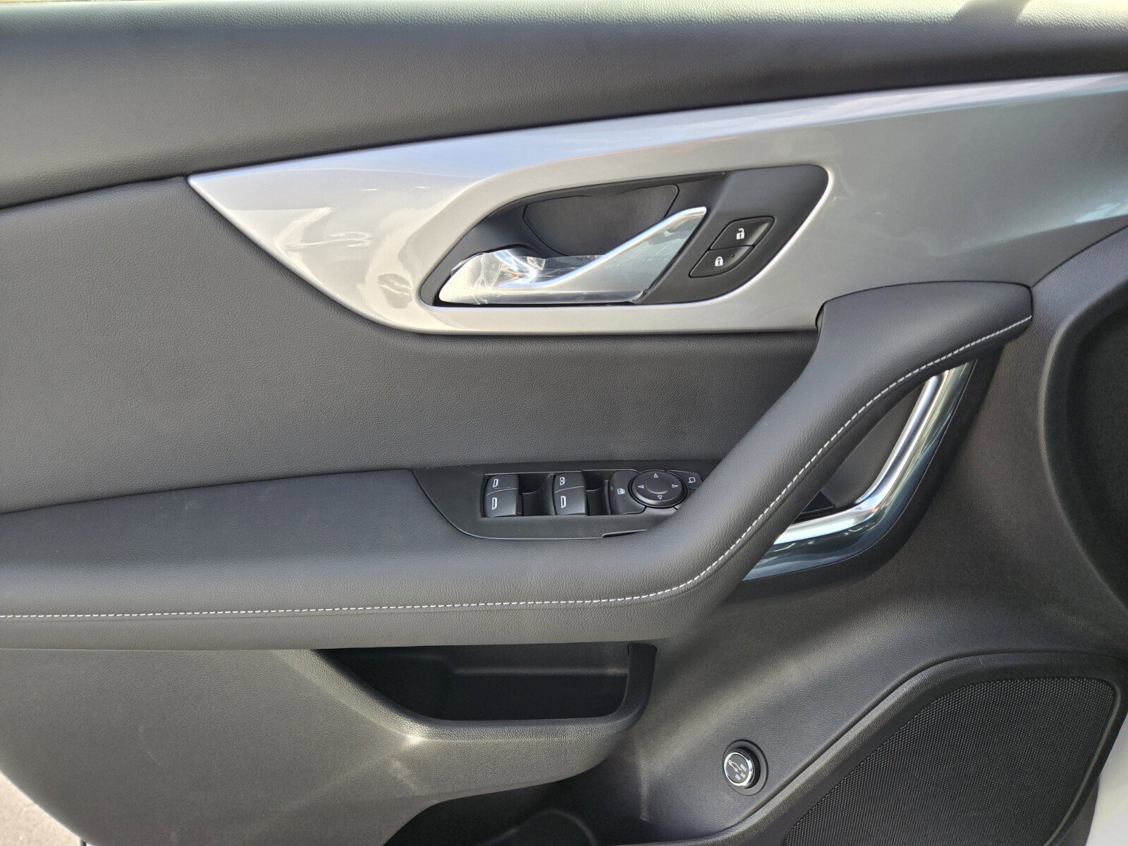 New 2026 Chevrolet Blazer LT w/ Convenience Package image 12