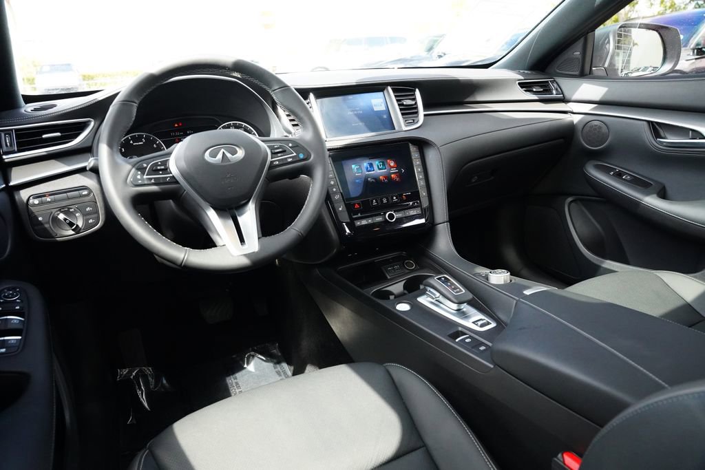 Used 2025 INFINITI QX55 Luxe w/ Cargo Package image 27