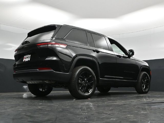 New 2026 Jeep Grand Cherokee Altitude AWD/4WD image 55