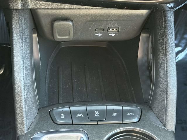 Used 2025 Chevrolet TrailBlazer RS AWD/4WD image 14