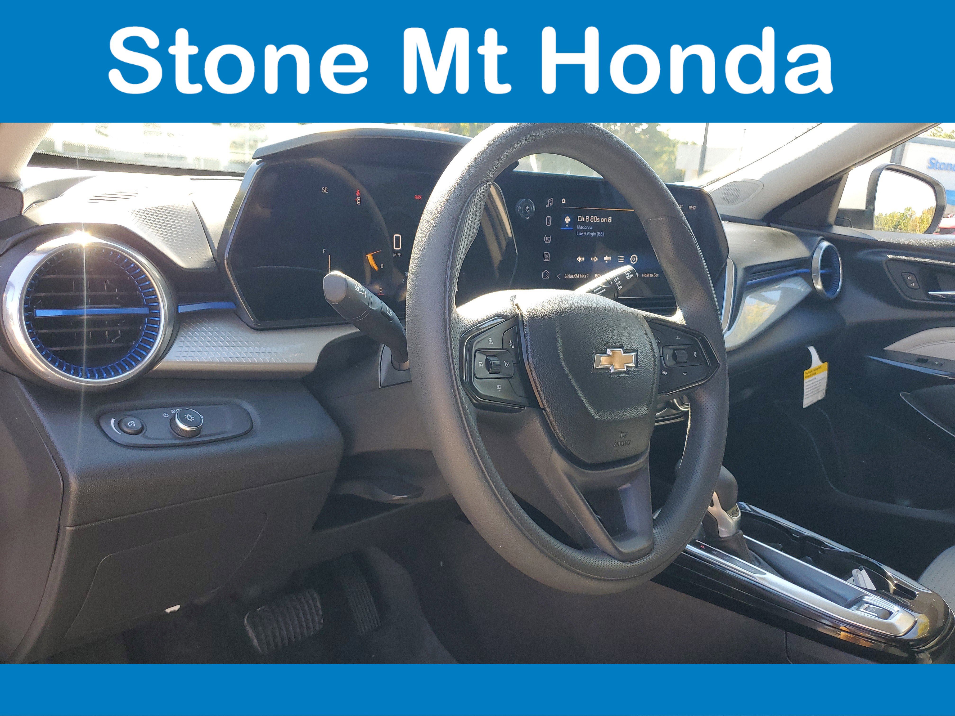 Used 2024 Chevrolet Trax LT image 18