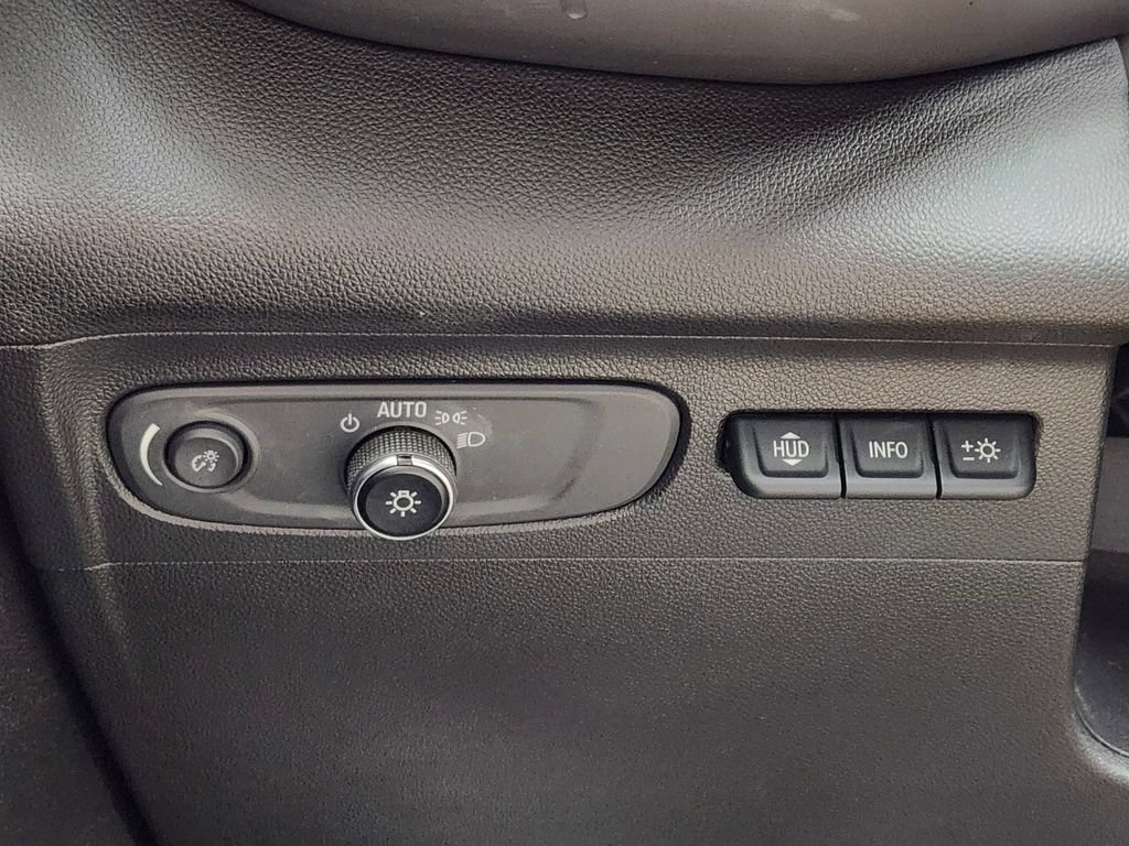 Used 2021 Buick Envision Avenir w/ Technology Package II AWD/4WD image 12