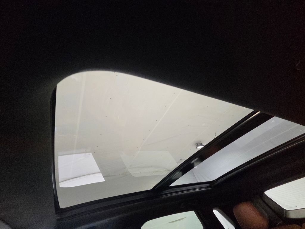 Used 2022 Cadillac XT5 Premium Luxury image 11