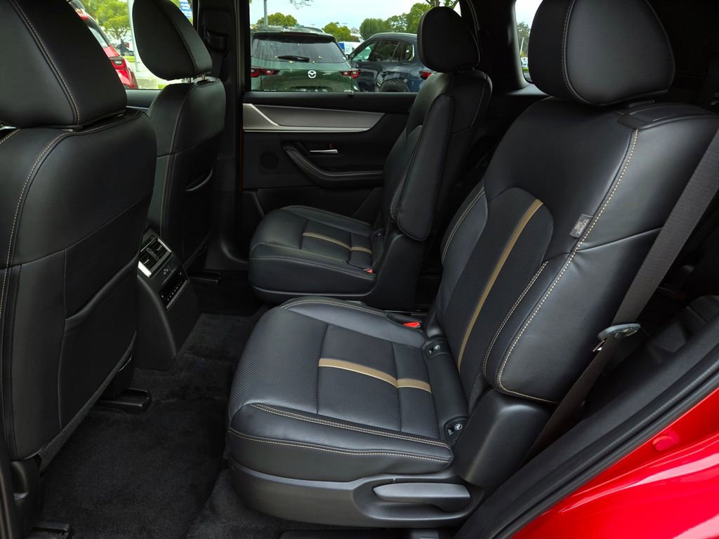 Certified 2025 MAZDA CX-90 3.3 Turbo w/ Premium Plus Pkg image 13