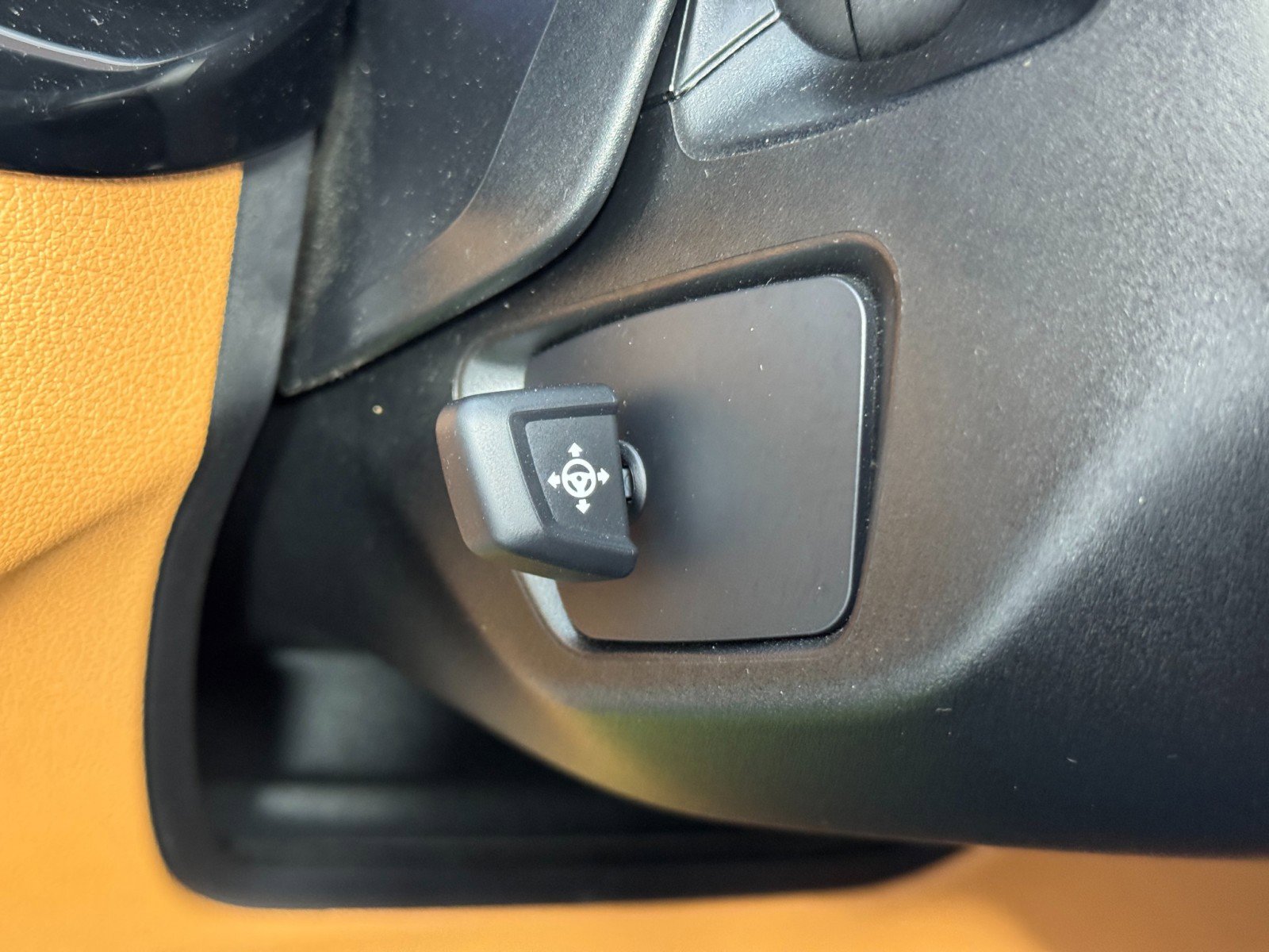 Used 2022 BMW 530e w/ Premium Package RWD image 19