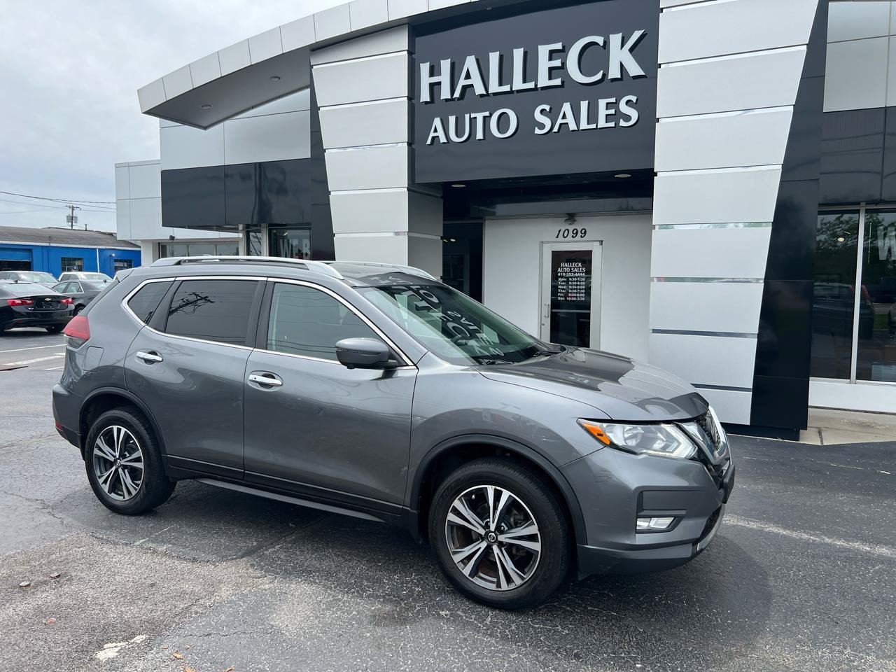 Used 2019 Nissan Rogue SL AWD/4WD image 7