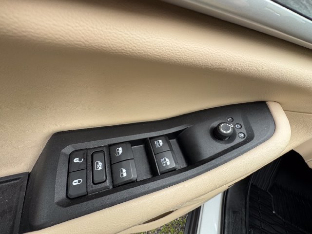 Used 2021 Jeep Grand Cherokee L Limited AWD/4WD image 26