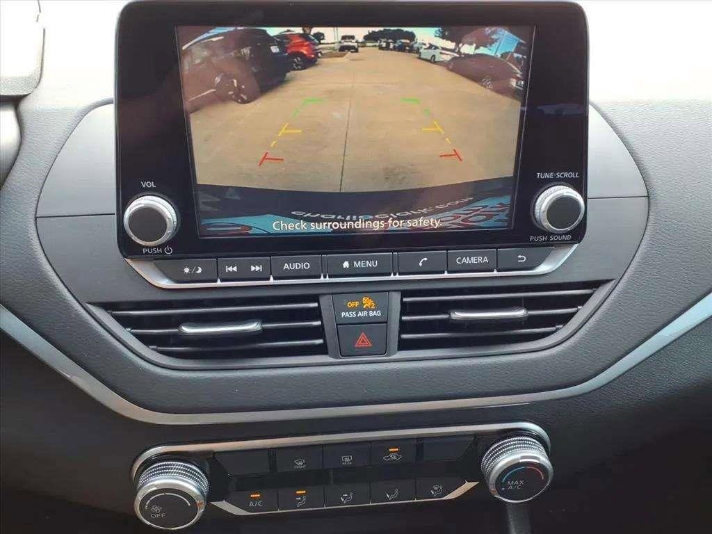 Used 2025 Nissan Altima 2.5 S image 15