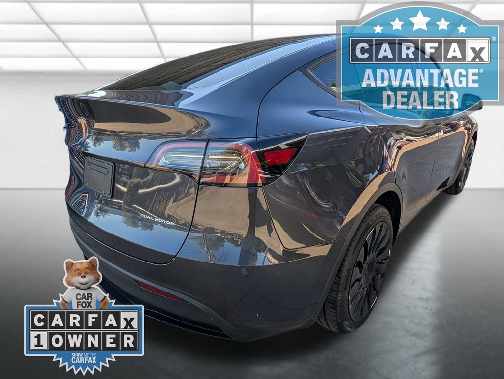 Used 2024 Tesla Model Y Long Range AWD/4WD image 26