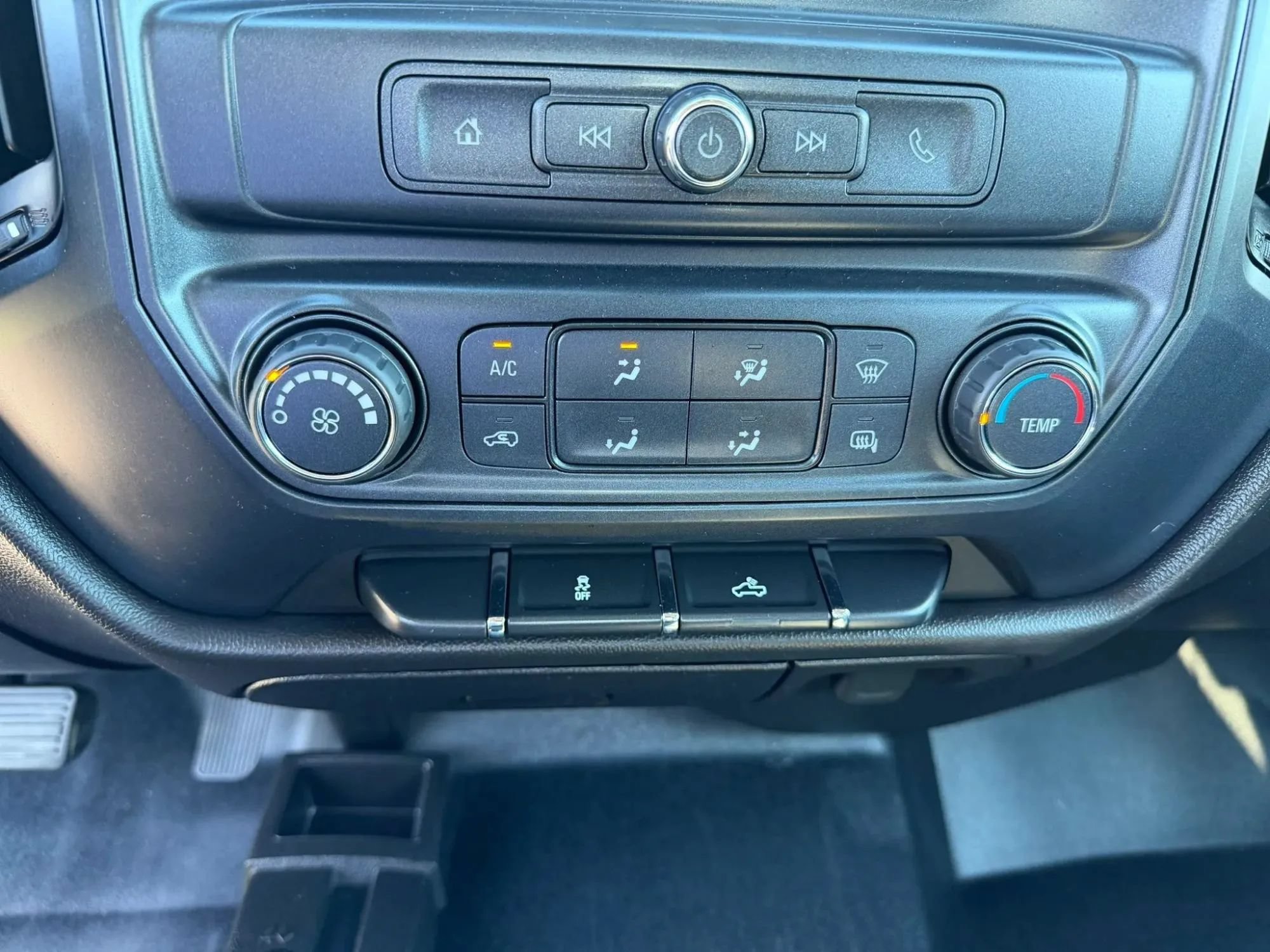 Used 2019 Chevrolet Silverado 2500 W/T AWD/4WD image 21