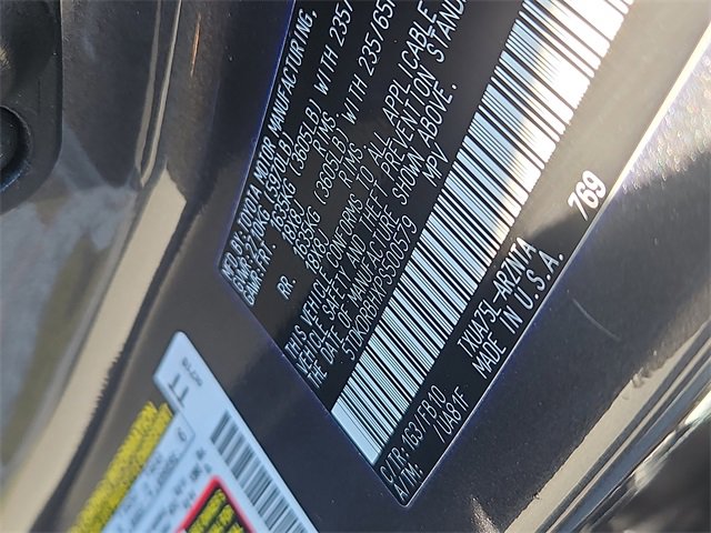 Used 2023 Toyota Highlander LE image 14