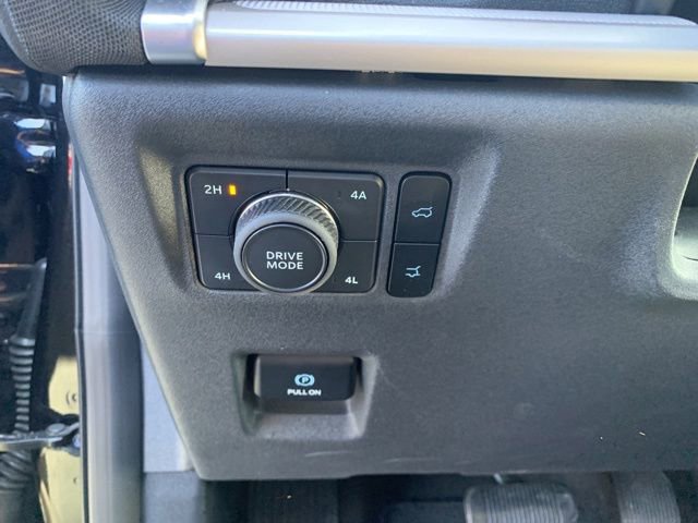 Used 2025 Ford Expedition Max Active AWD/4WD image 26