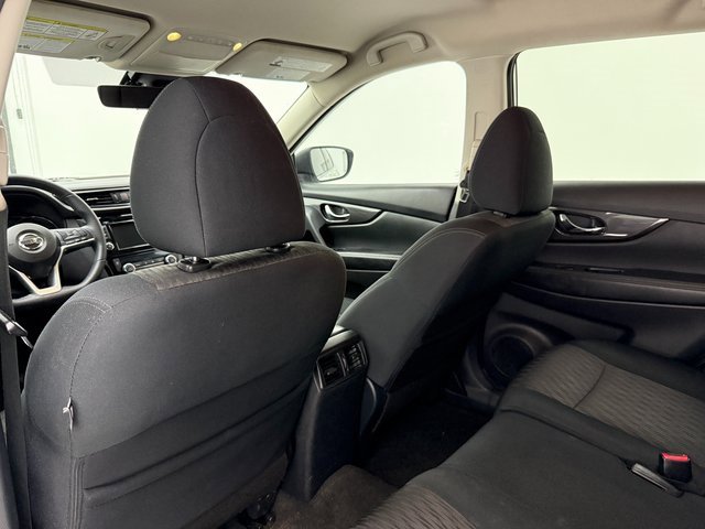 Used 2019 Nissan Rogue SV image 30