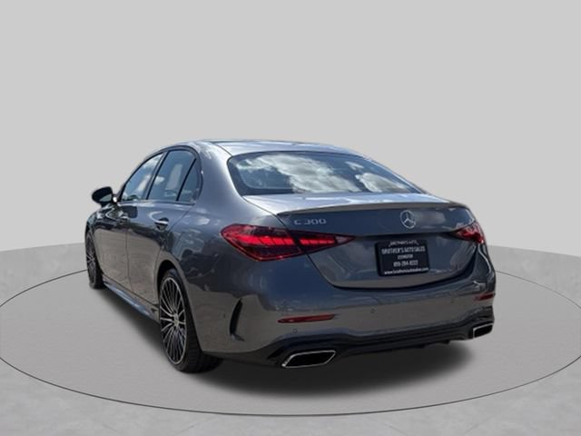 Used 2025 Mercedes-Benz C 300 Sedan image 4