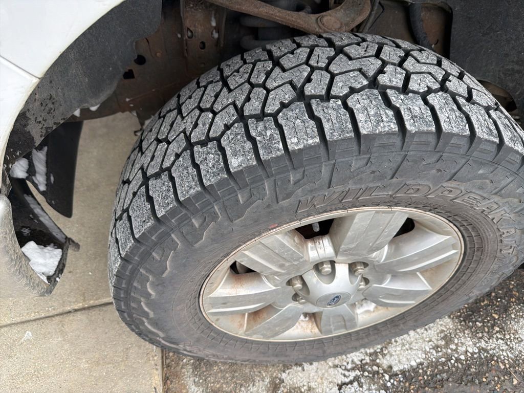 Used 2011 Ford F150 XLT w/ XLT Chrome Pkg image 11