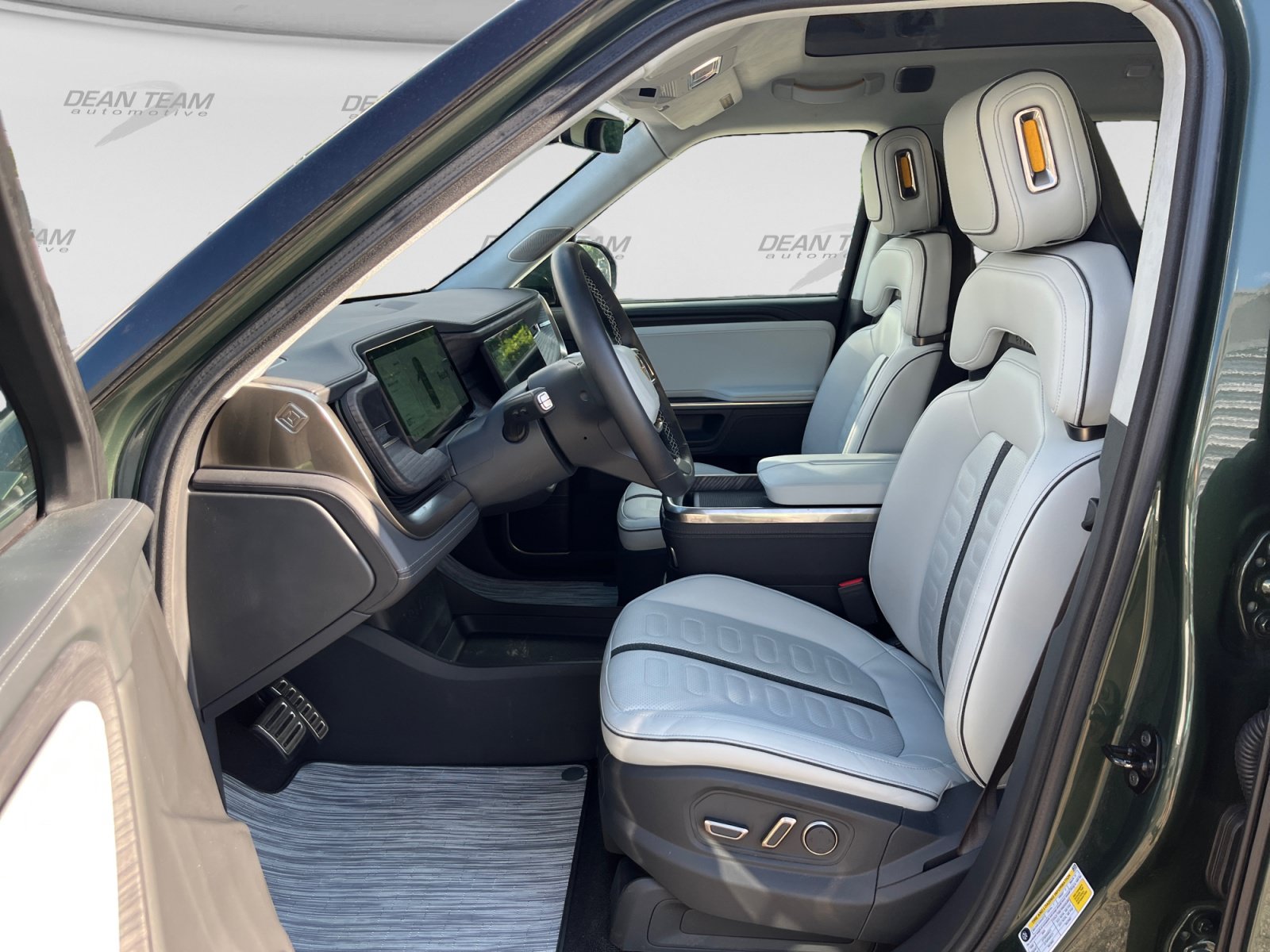 Used 2023 Rivian R1S Adventure Quad AWD/4WD image 11