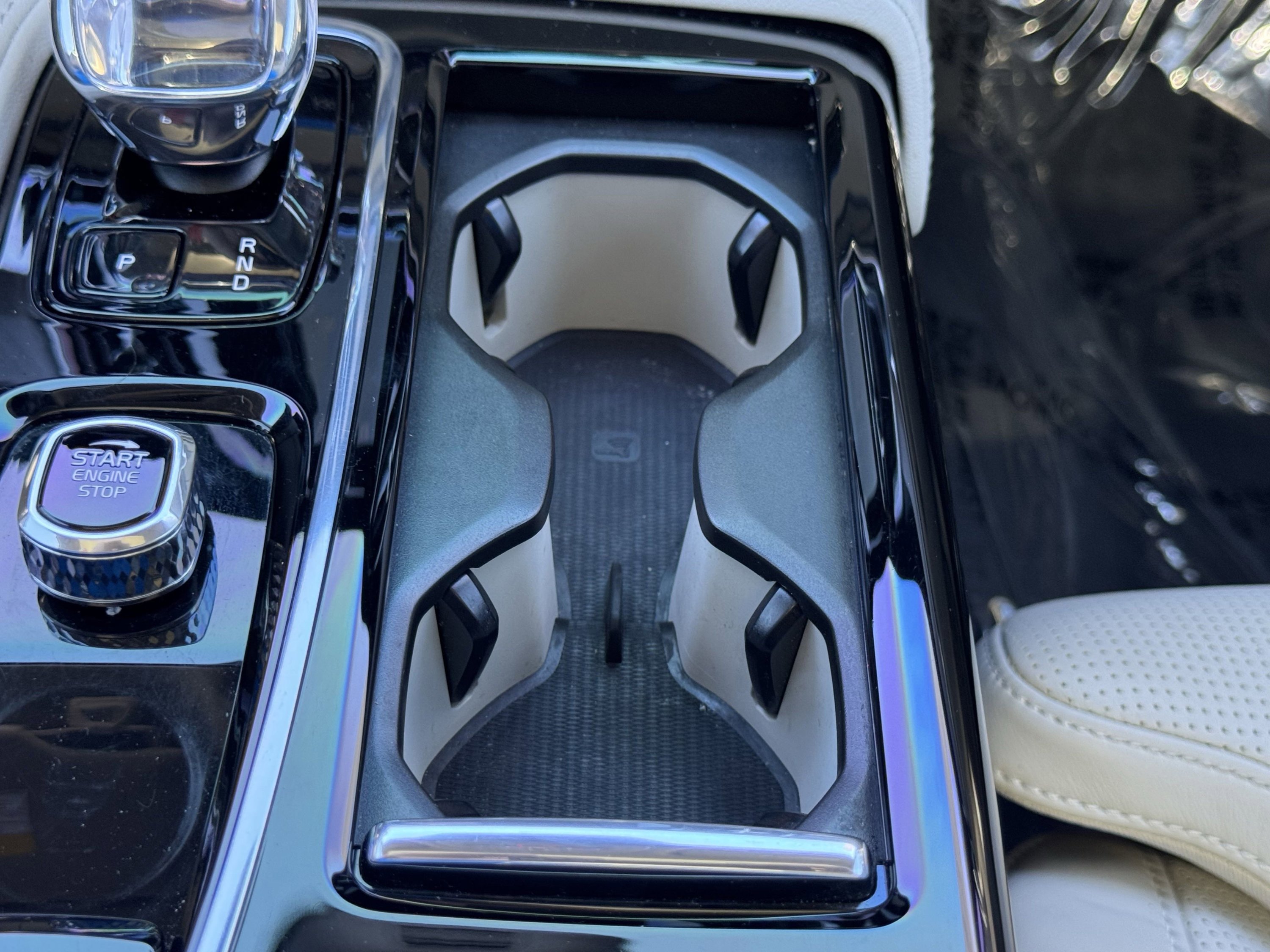 Used 2024 Volvo S90 T8 Ultimate w/ Lounge Package image 69