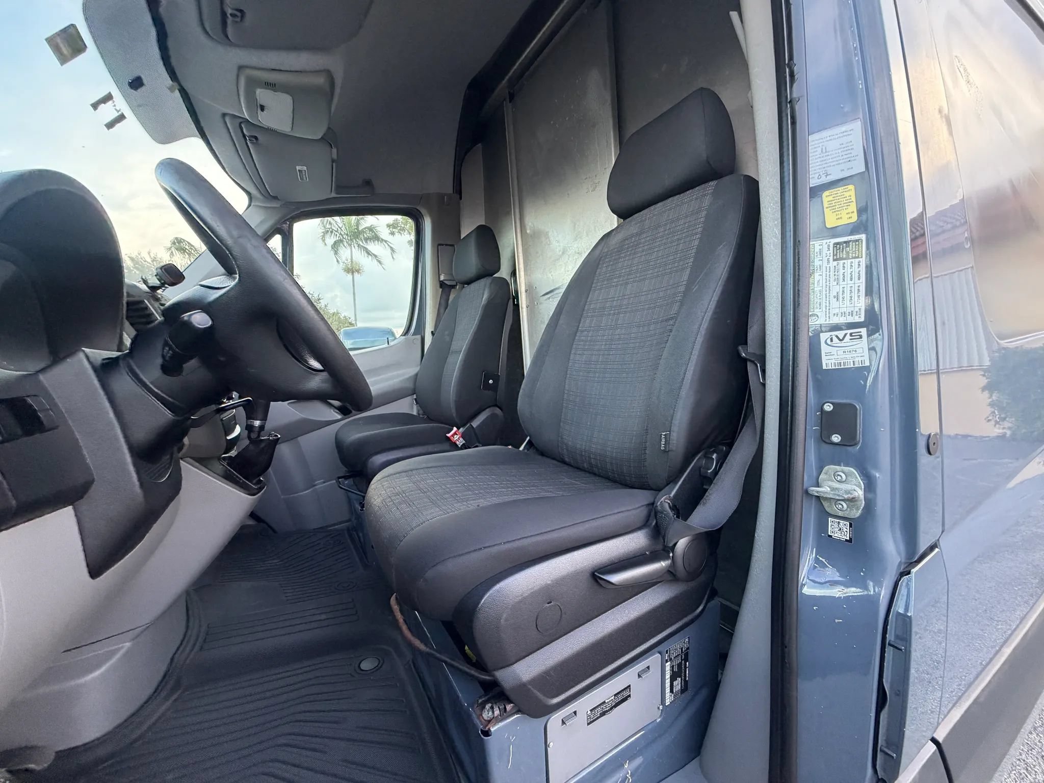 Used 2018 Mercedes-Benz Sprinter 2500 image 14