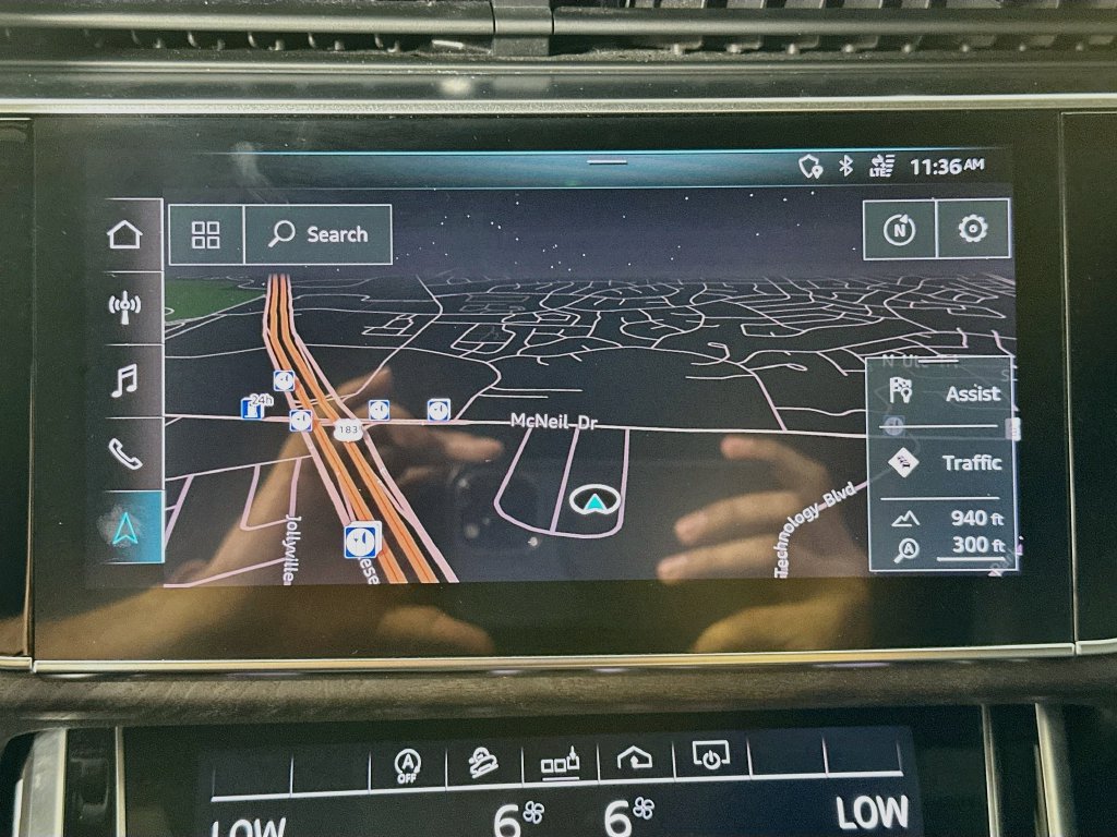 Used 2019 Audi Q8 Premium Plus w/ Premium Plus AWD/4WD image 13