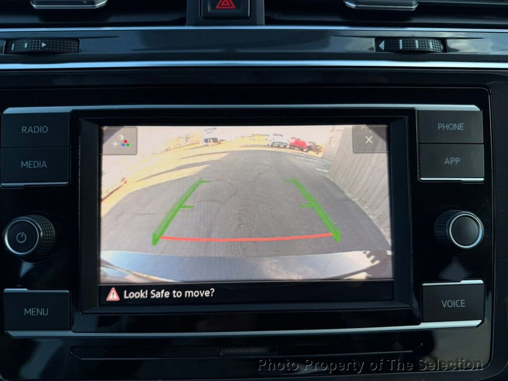 Used 2022 Volkswagen Tiguan S image 35