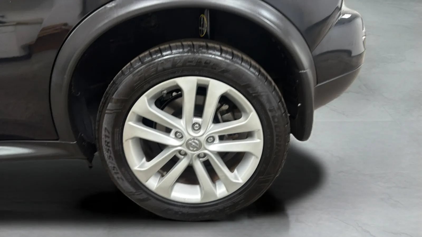 Used 2013 Nissan Juke S FWD image 26
