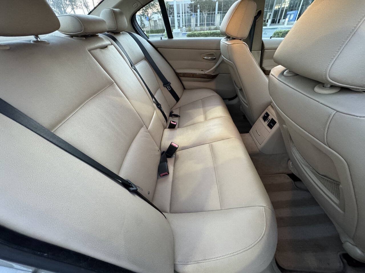 Used 2008 BMW 328i Sedan RWD image 5