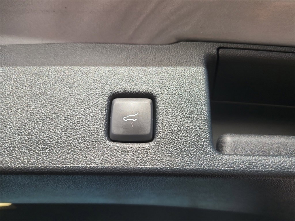Used 2024 Ford Escape Platinum image 13