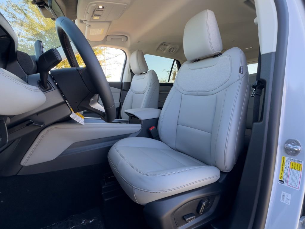 New 2026 Ford Explorer Active w/ Active Comfort Package image 39