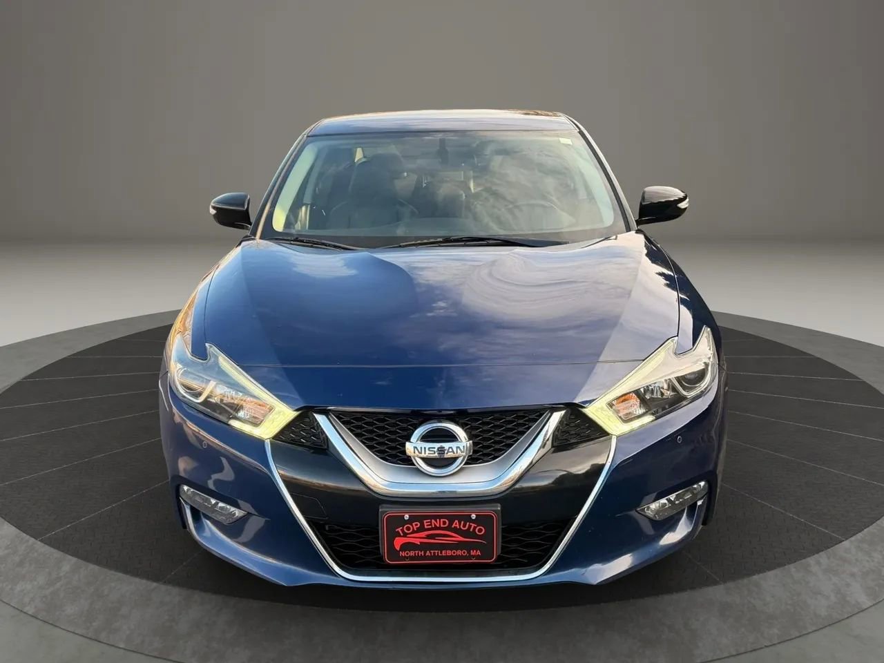 Used 2017 Nissan Maxima SR w/ Midnight Edition image 2