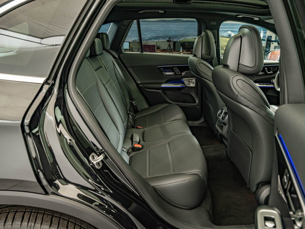 New 2026 Mercedes-Benz GLC 300 4MATIC image 33