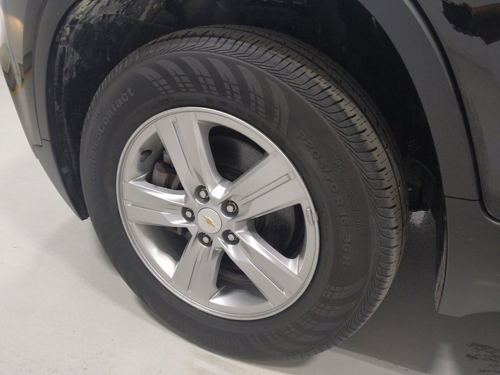 Used 2022 Chevrolet Trax LT w/ LT Convenience Package AWD/4WD image 31