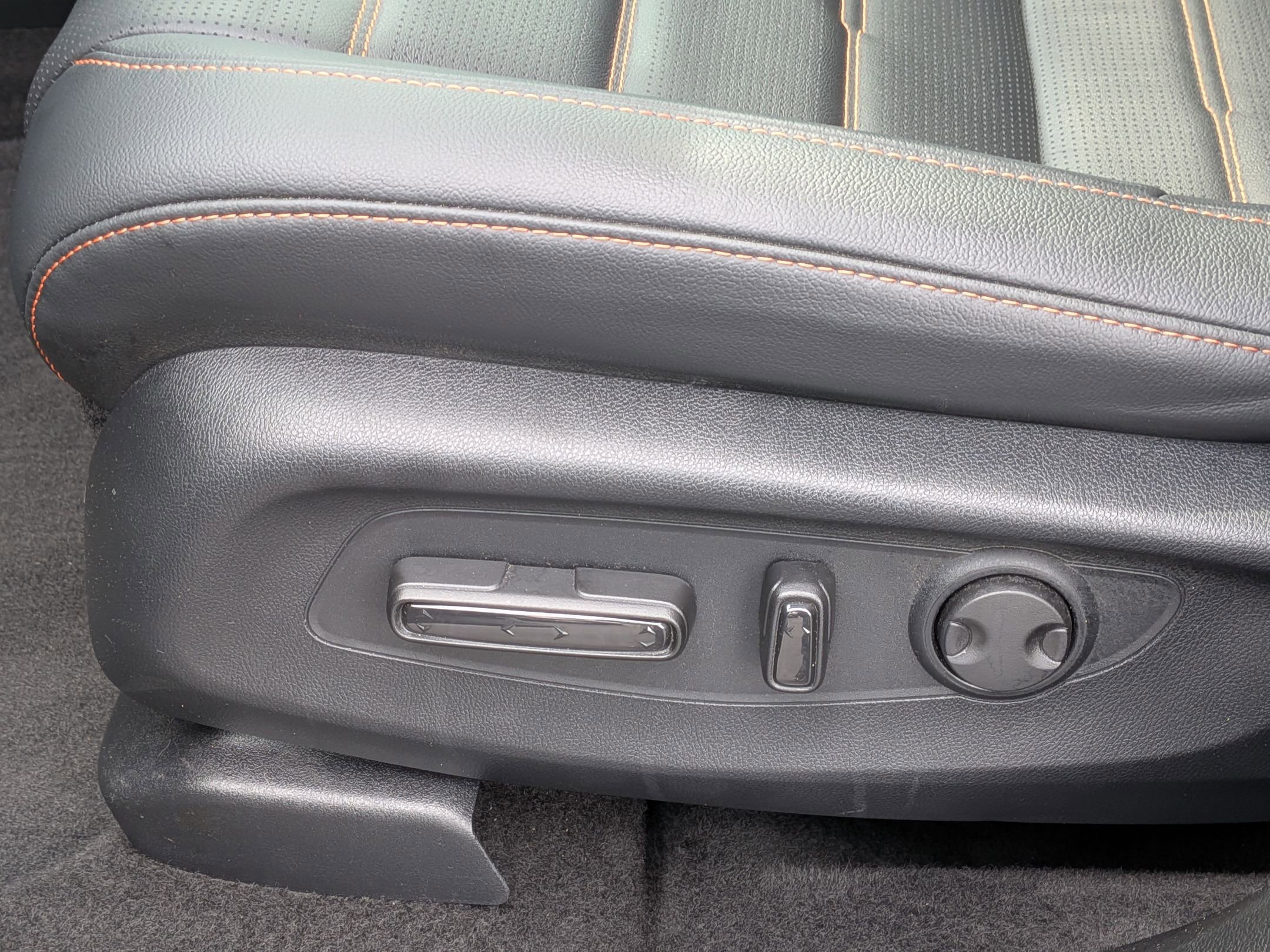Used 2025 Honda CR-V Sport-L image 15