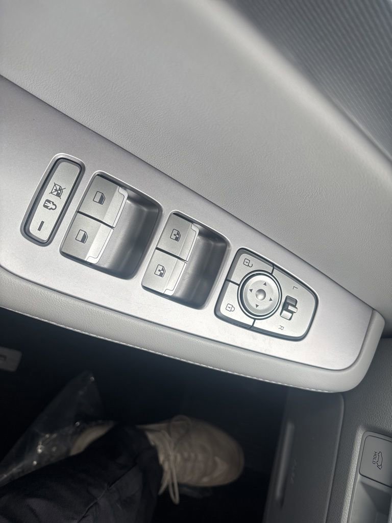 Used 2021 Hyundai Palisade SEL w/ Premium Package image 18