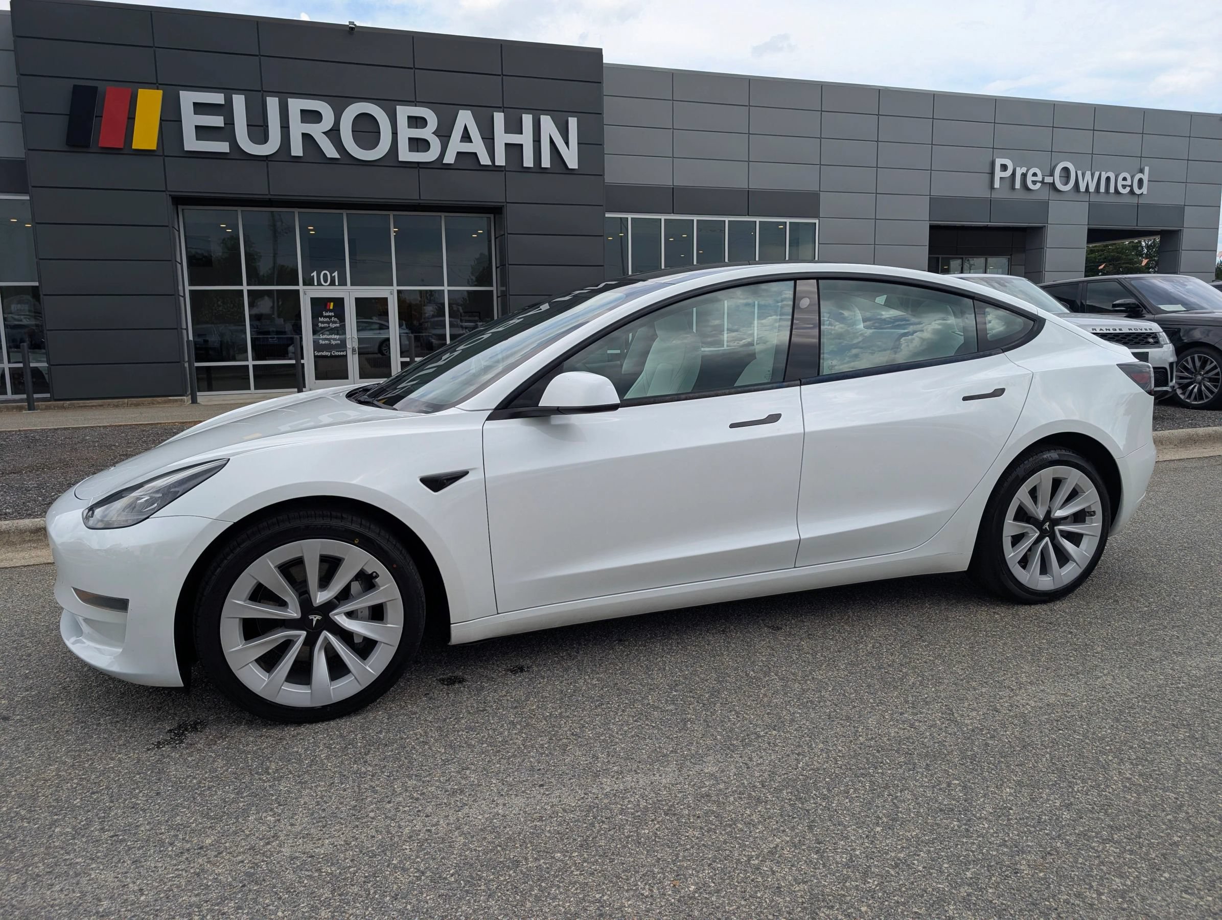 Used 2023 Tesla Model 3 Standard Range RWD image 26