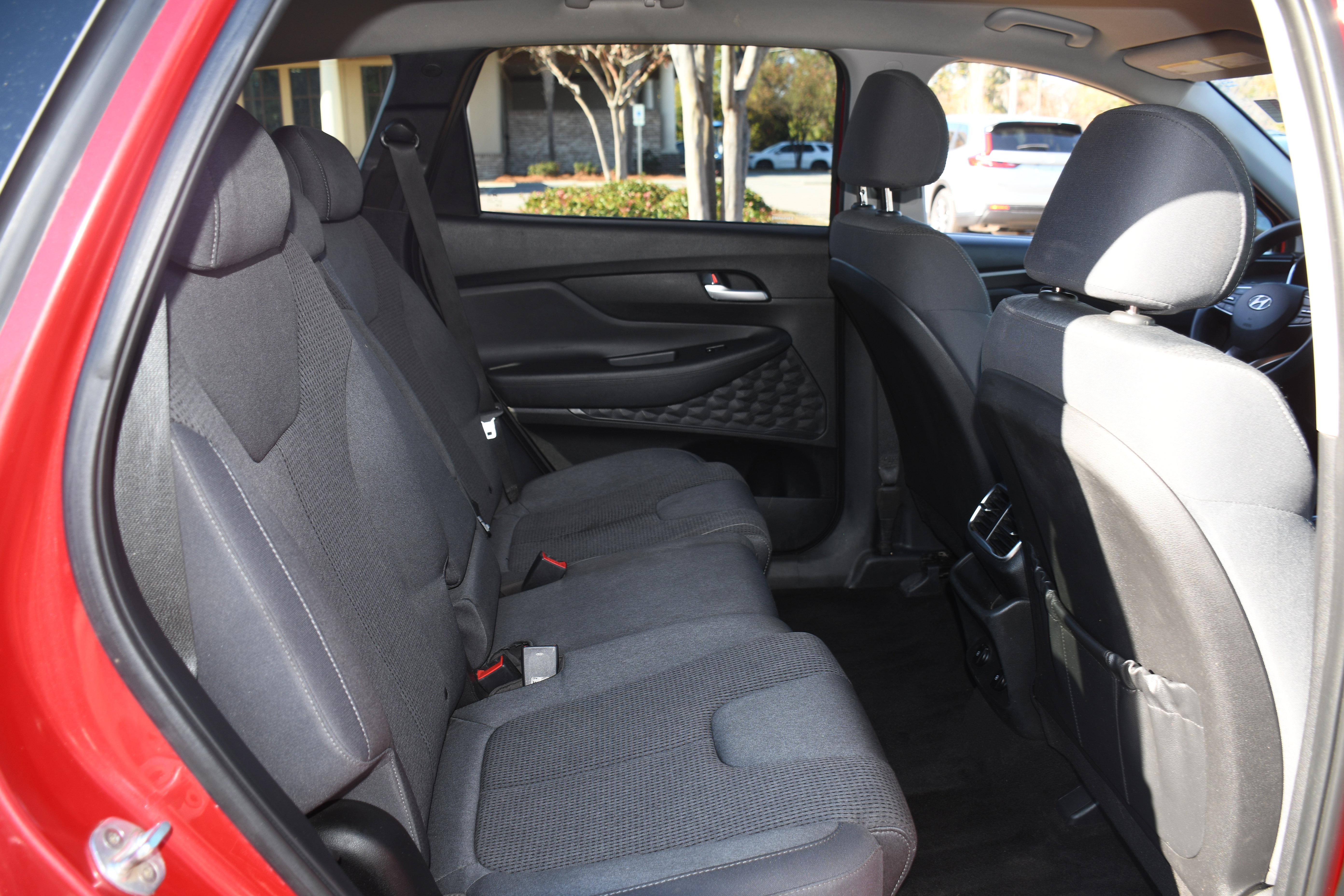 Used 2020 Hyundai Santa Fe SEL image 18