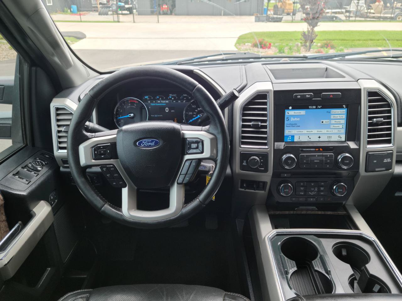 Used 2017 Ford F250 Lariat w/ Chrome Package AWD/4WD image 10