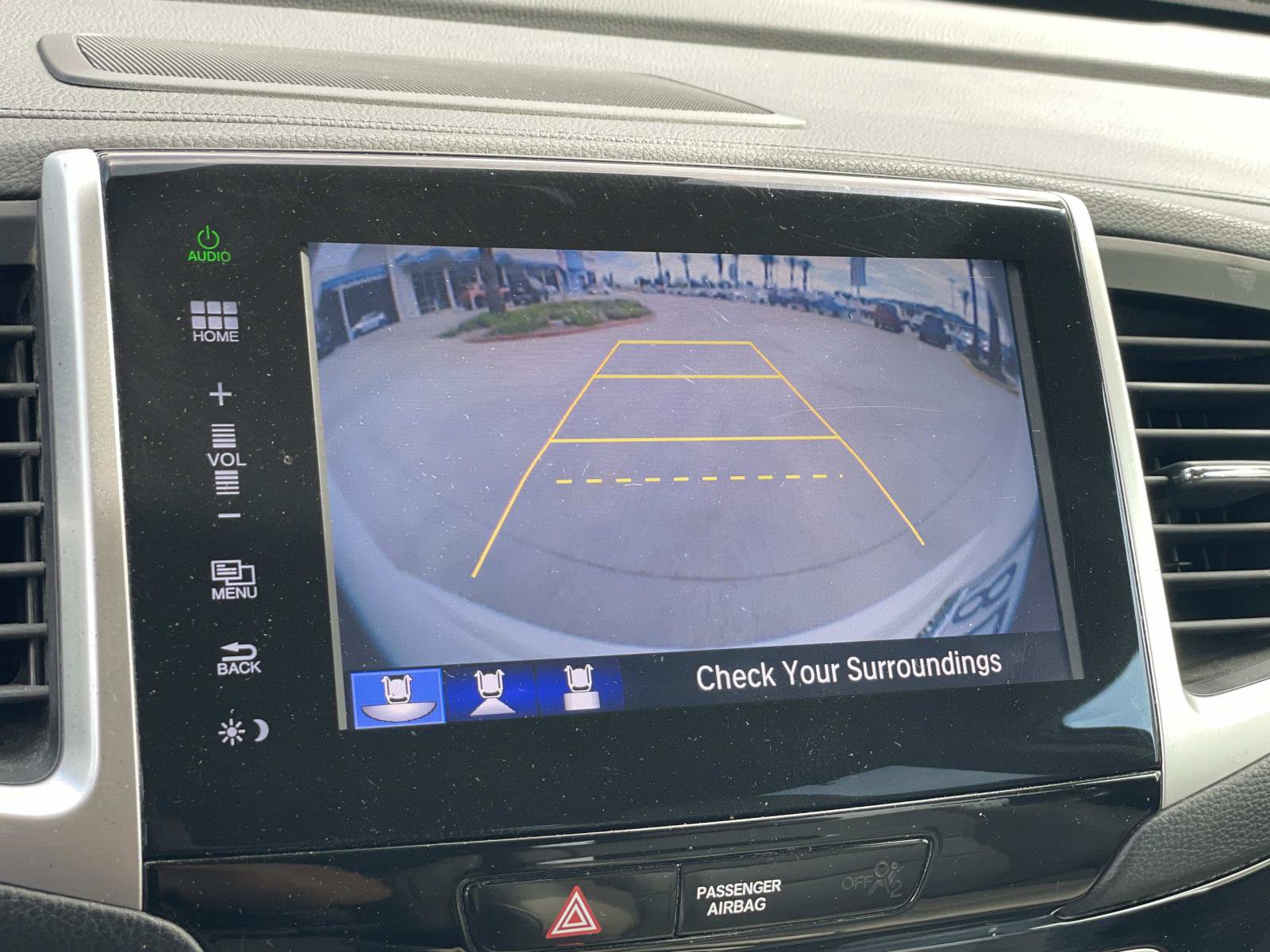 Used 2016 Honda Pilot Touring image 11