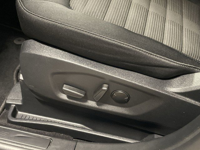 Used 2024 Ford Edge SEL image 14