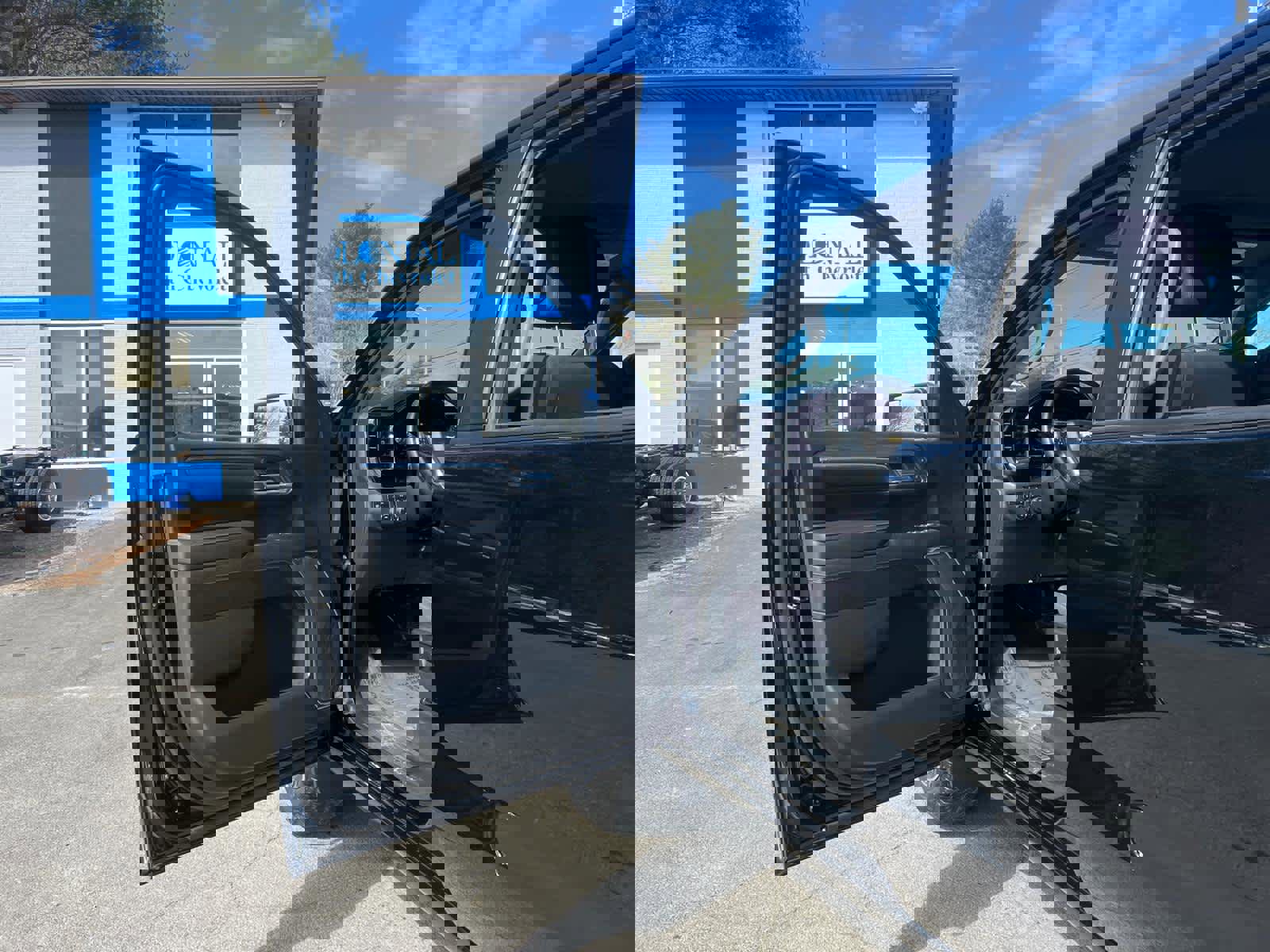 Certified 2023 Chevrolet Silverado 1500 LT image 15