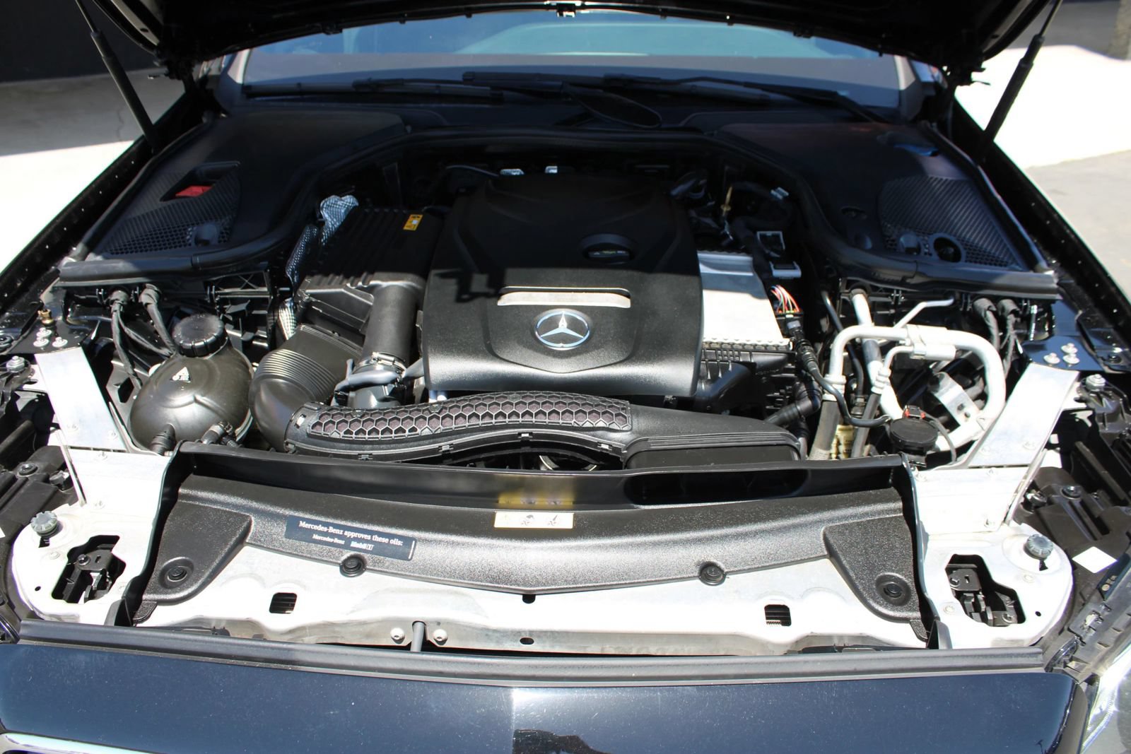 Used 2019 Mercedes-Benz E 300 image 30