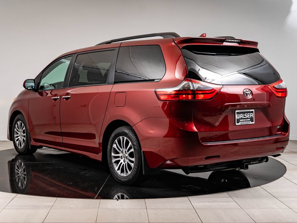 Used 2020 Toyota Sienna XLE FWD image 6