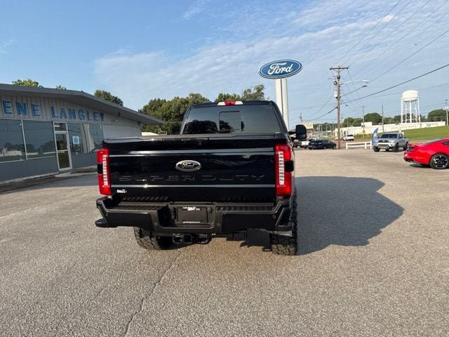 Used 2025 Ford F350 Lariat w/ Lariat Ultimate Package AWD/4WD image 25