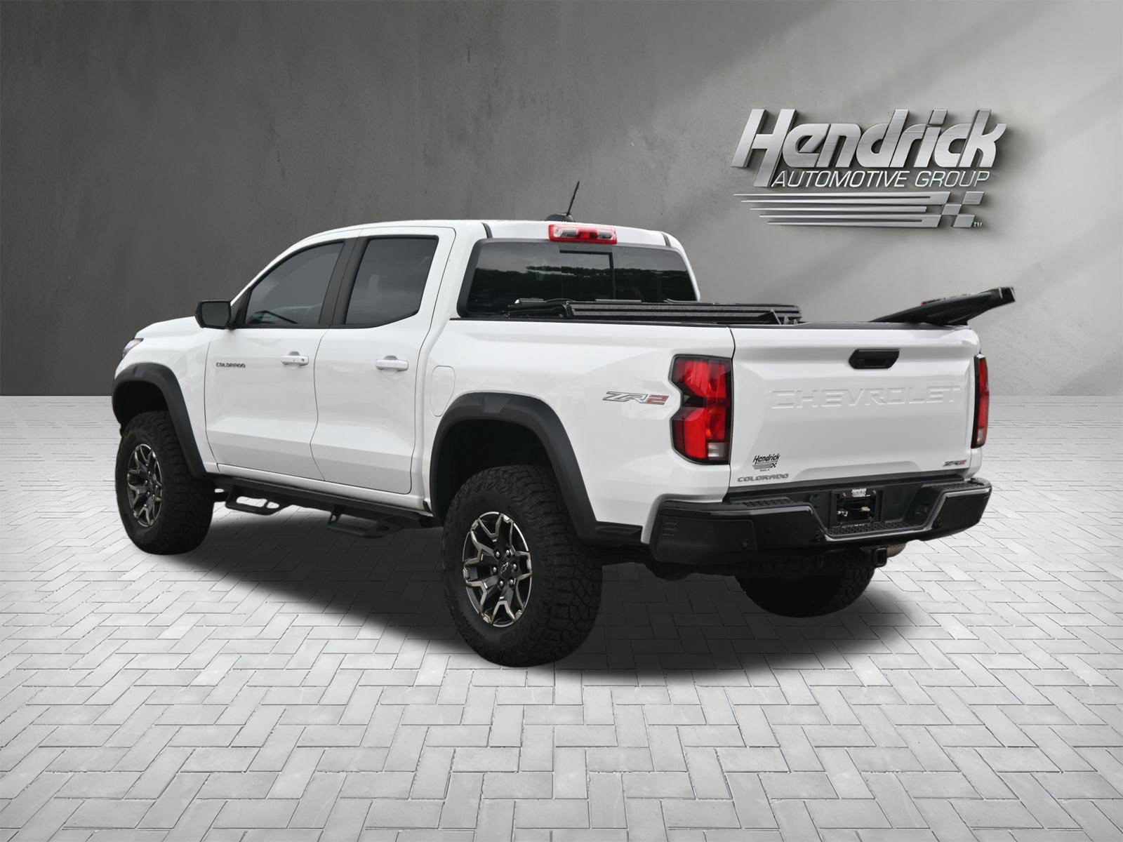 Used 2024 Chevrolet Colorado ZR2 w/ ZR2 Convenience Package III AWD/4WD image 8