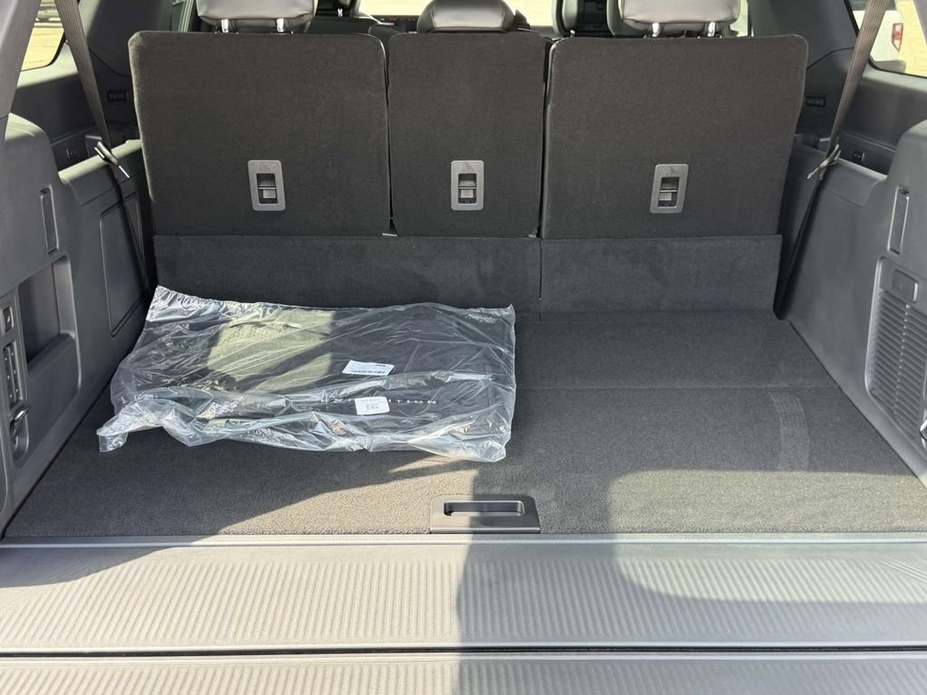 New 2027 Ford Expedition Max Platinum w/ Stealth Performance Package AWD/4WD image 18