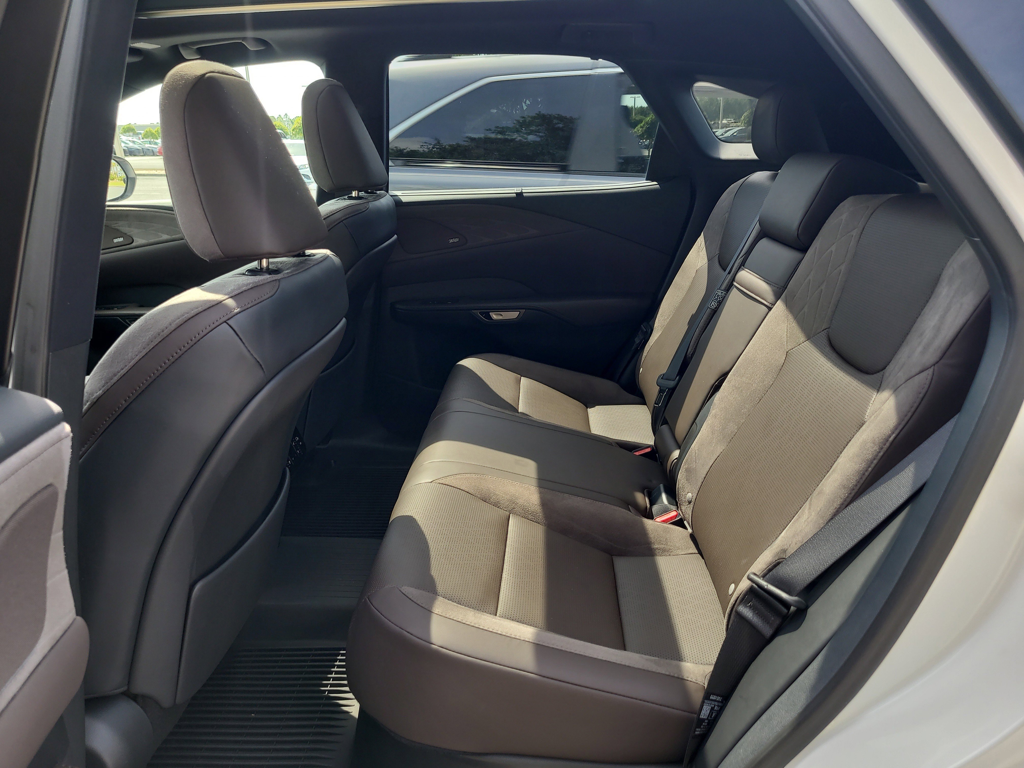 Used 2023 Lexus RX 350 FWD w/ Accessory Package image 14