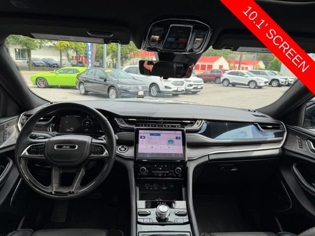 Used 2023 Jeep Grand Cherokee Overland w/ Advanced Protech Group III AWD/4WD image 3