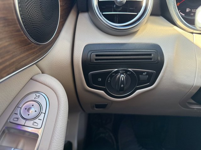 Used 2022 Mercedes-Benz GLC 300 4MATIC image 17