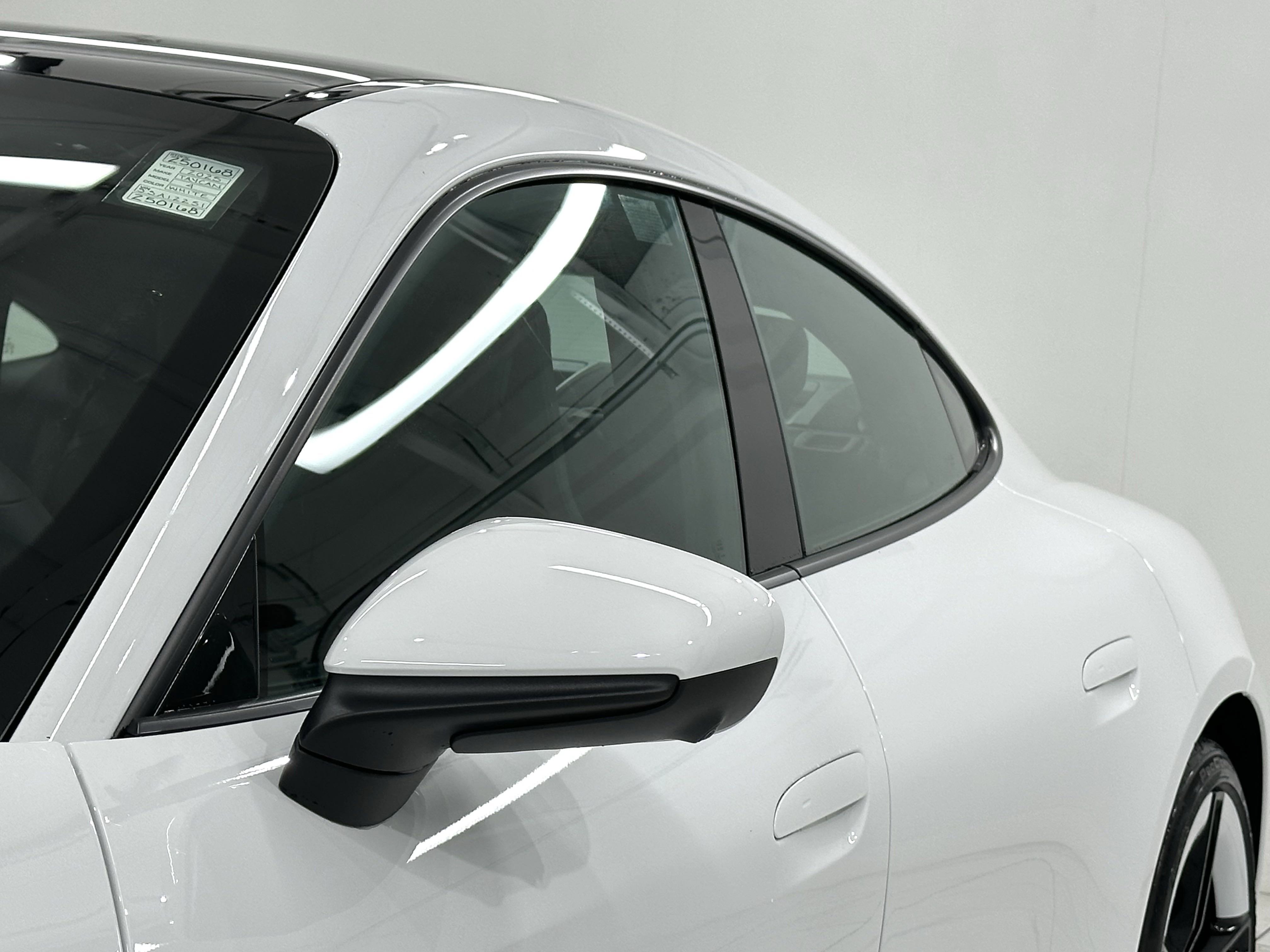 New 2025 Porsche Taycan image 19